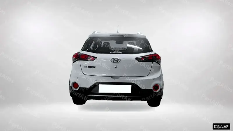 Hyundai i20 Active (2015) rear view