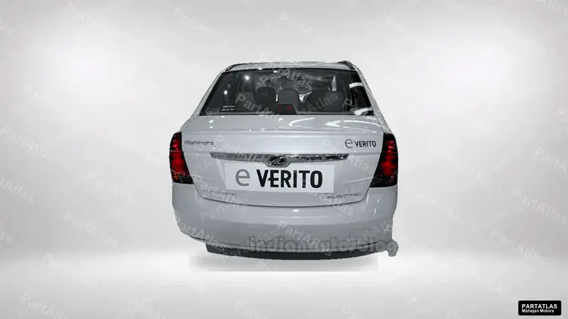 Mahindra Logan / Verito e-Verito (2016) rear view