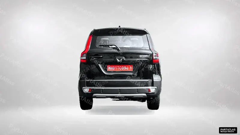 Mahindra Scorpio Gen 1 (2002) rear view