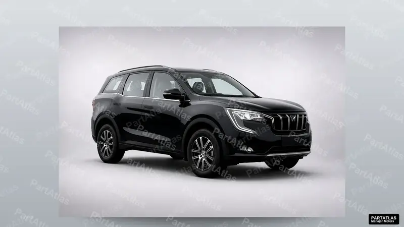 Mahindra XUV700 (Aug 2021) front view