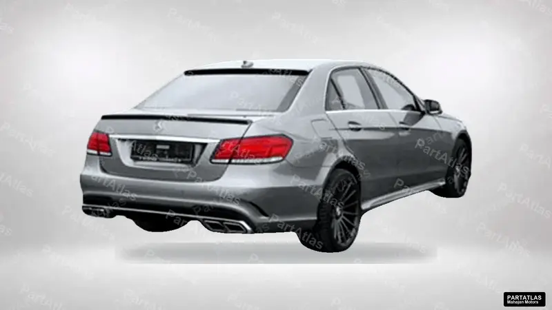 Mercedes-Benz E-Class W212 LWB (2013) rear view