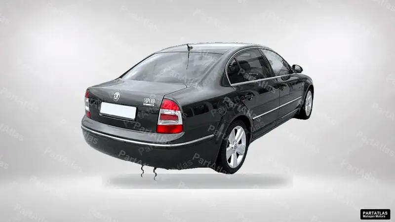Skoda Superb Gen 1 (2004) rear view