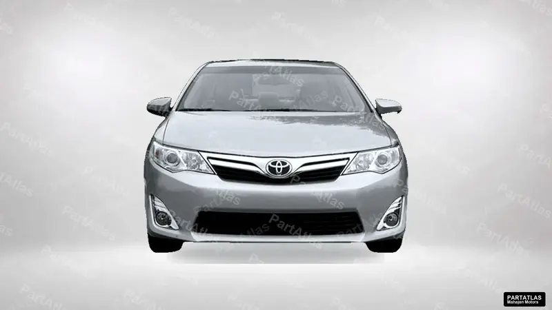 Toyota Camry Hybrid (2013) front view