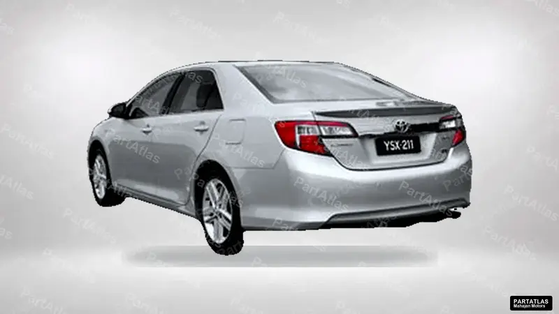 Toyota Camry Hybrid (2013) rear view