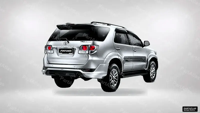 Toyota Fortuner Gen 1 facelift (2012) rear view